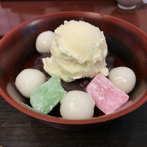 クリームあんみつ